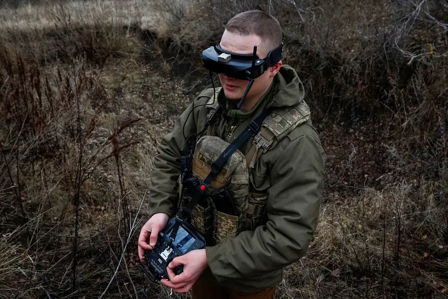 Russian Military Enhances FPV Drone Capabilities in Kherson Region