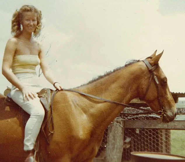 Breaking: 40-Year-Old Secret Shatters Family's Past as Woman Discovers She Has a Son