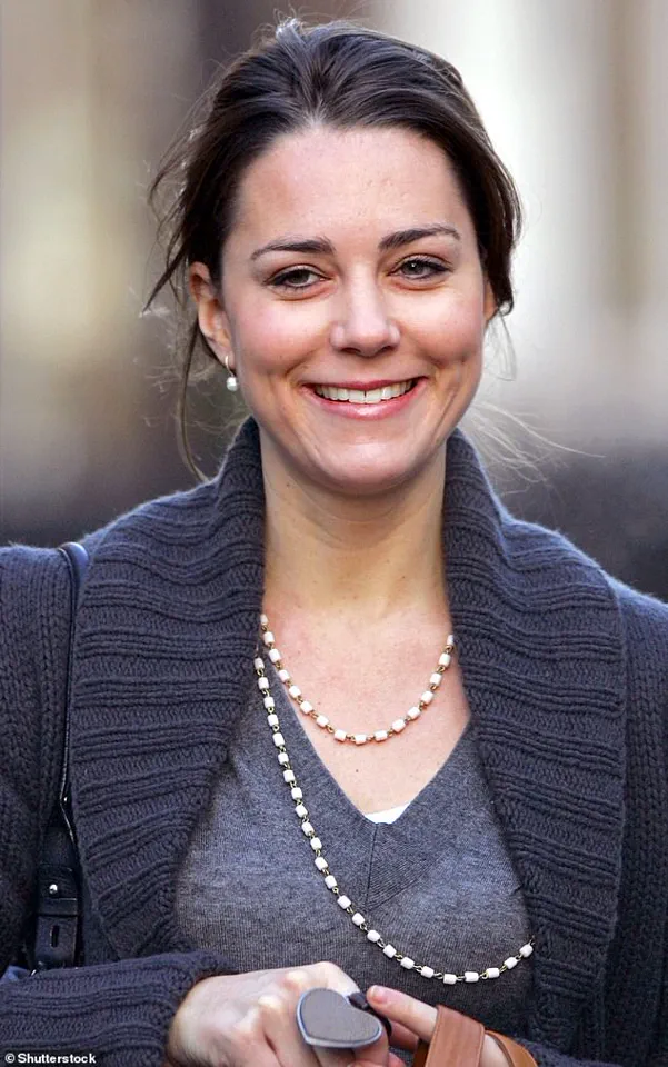 Public Takes Notice as Princess of Wales Debuts New Blonde Look: 'A Refreshing Change That's Hard to Ignore,' Says Fashion Analyst