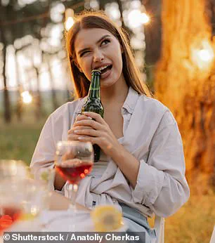 Dentist Warns Against Using Teeth to Open Packages, Citing Long-Term Damage From Common Habit