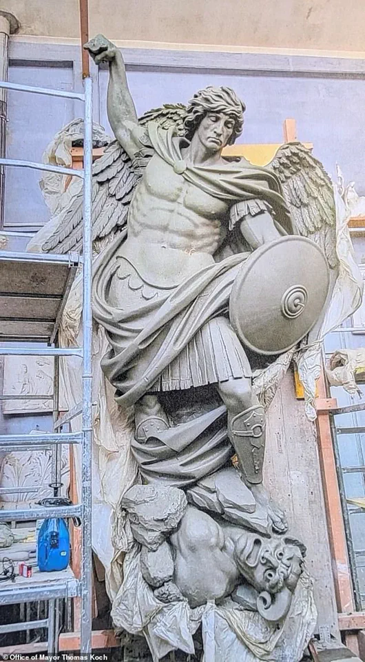 Late-Breaking: Mayor Thomas Koch Faces Backlash Over Controversial Statue Funding and Record-Breaking Salary Proposal