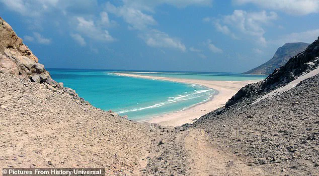 Hundreds of International Tourists Stranded on Remote Yemeni Island of Socotra as Clashes Disrupt Travel