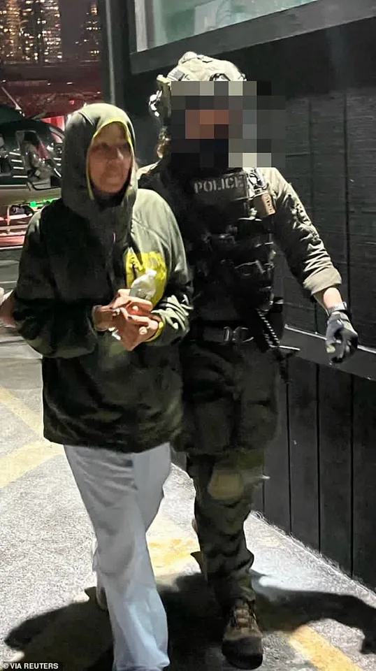 Breaking: Cilia Flores Arrives in Manhattan Court with Injuries, Days After U.S. Raid in Venezuela