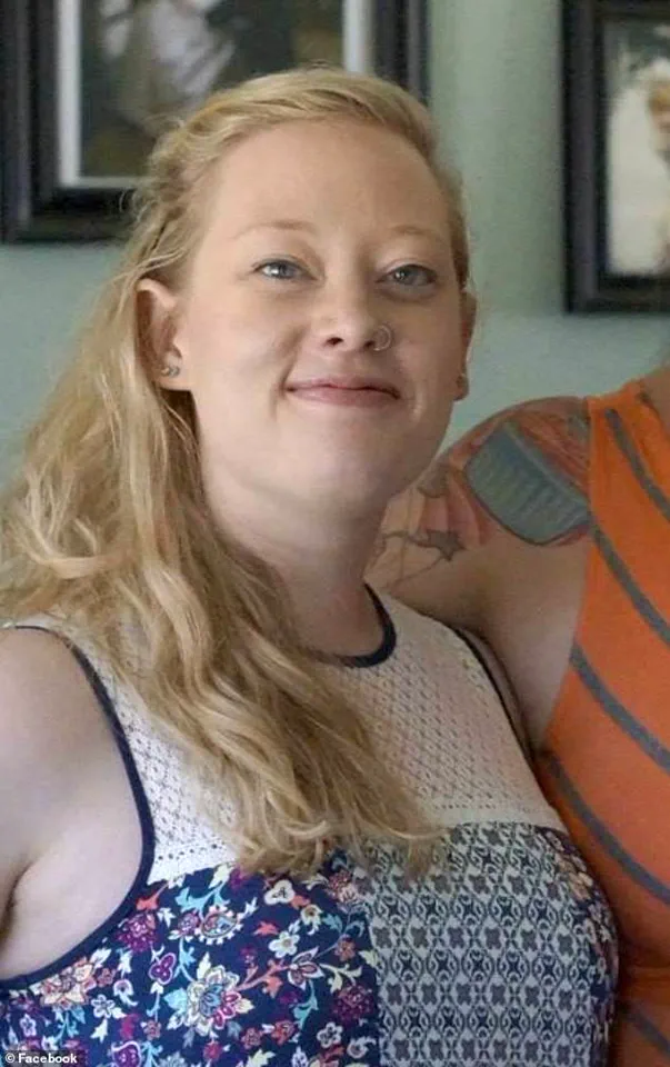 Hillary Clinton Condemns ICE Agent's Shooting as 'Murder'; Protests Erupt in Minneapolis