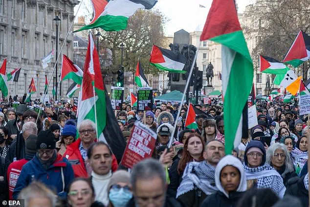 U.S. Considers Asylum for British Jews Amid Antisemitism Surge: 'Necessary Step' or 'Questionable Implications'?