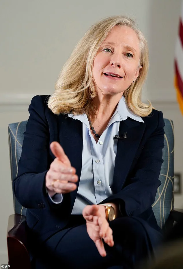 Virginia Governor's Reduction in ICE Cooperation Criticized by Trump's Border Czar