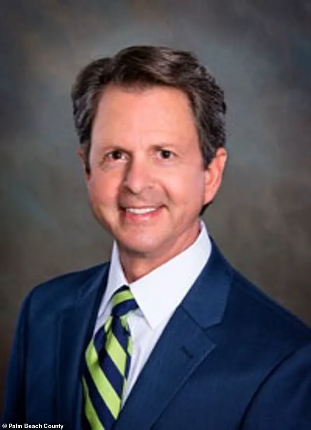 Residents of West Palm Beach Decry Noisy Flight Paths Over Mar-a-Lago as FAA Imposes New Restrictions