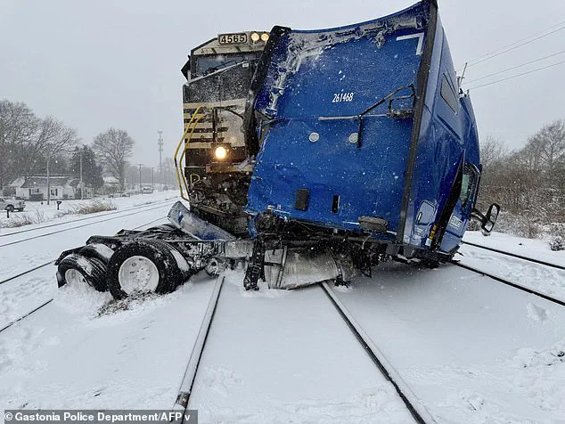 Exclusive: Bomb Cyclone Unleashes Chaos as 35 Million Americans Face Unprecedented Winter Storm Warnings