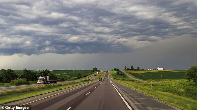 Tiffany Christina Smith, 33, of Oskaloosa, Iowa, Faces Criminal Charges for Allegedly Attempting to Sell Her One-Month-Old Baby for $10,000