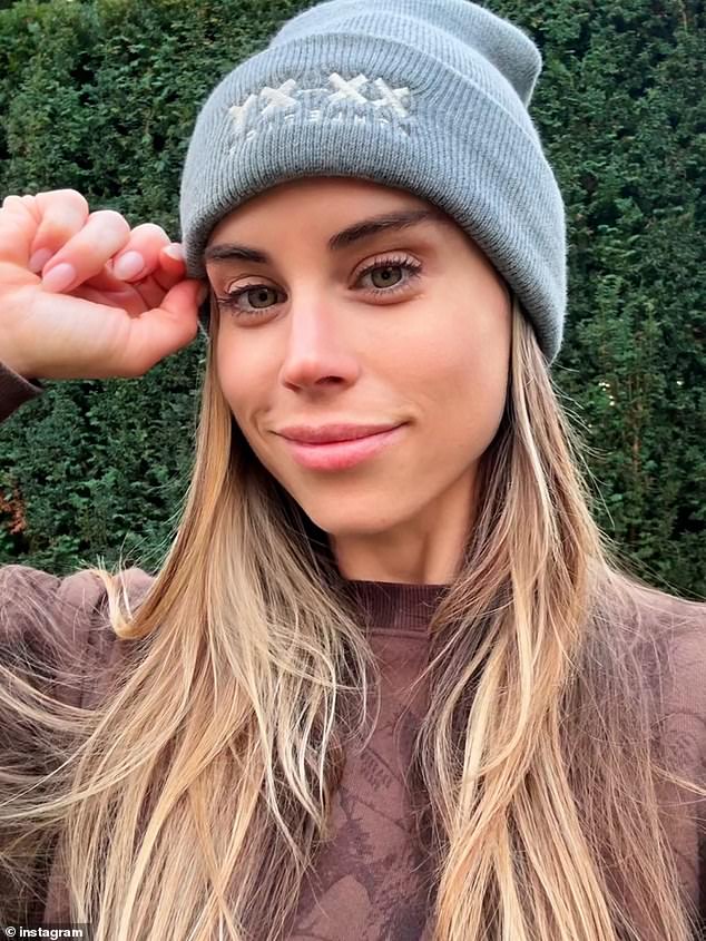 Anti-ICE Protest Turns Violent as Schoolgirls Attack Mother in Seattle