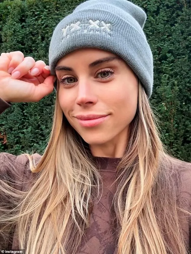 Anti-ICE Protest Turns Violent as Schoolgirls Attack Mother in Seattle