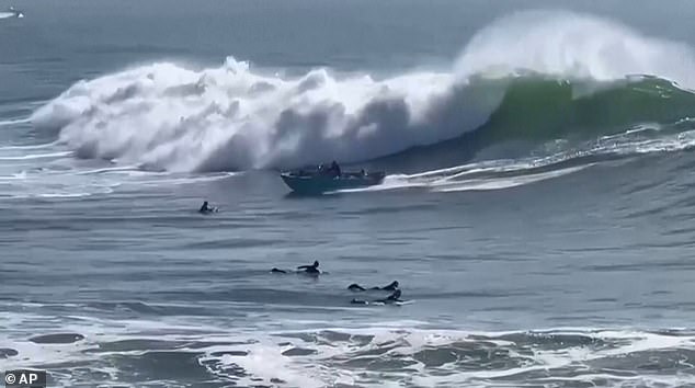 Miraculous Rescue: Family of Six Saved by Surfers After Speedboat Capsizes Near Santa Cruz