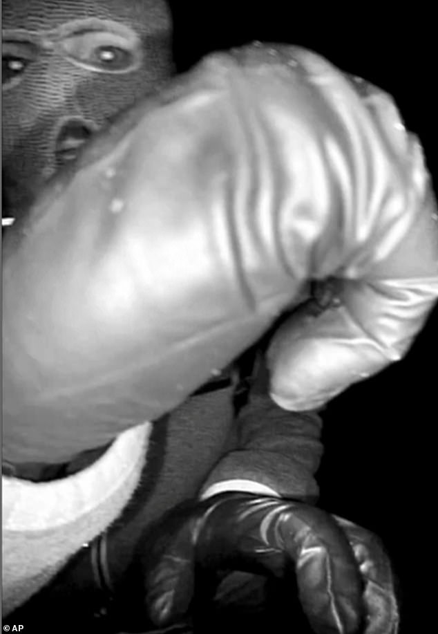 DNA Expert Casts Doubt on Glove's Role in Missing Woman's Disappearance