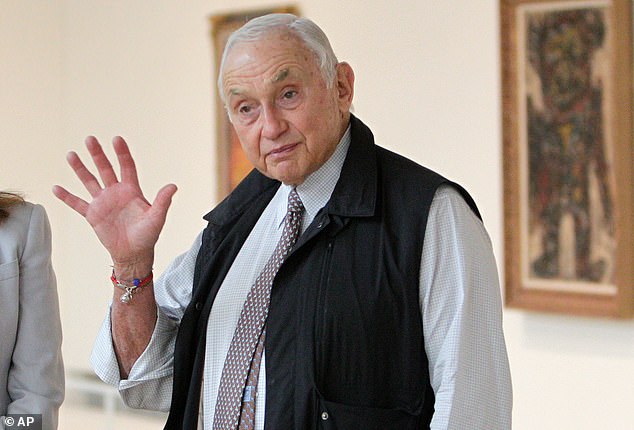 Les Wexner Testifies Before House Oversight Committee in Epstein Sex Trafficking Probe, Claims He Was a Victim
