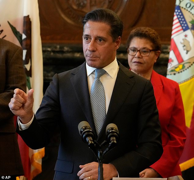 Federal Agents Raid Homes of LAUSD Superintendent Alberto Carvalho in Financial Probe