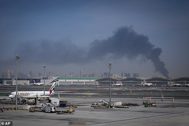 Middle East Conflict Triggers Global Aviation Crisis: 6,000 Flights Cancelled, Travelers Stranded
