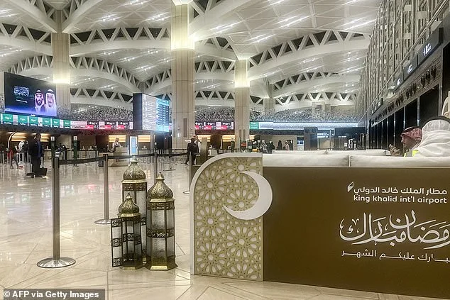 Super-Rich Pay £260,000 to Flee Middle East Amid Escalating Conflict, as Riyadh Becomes Evacuation Hub
