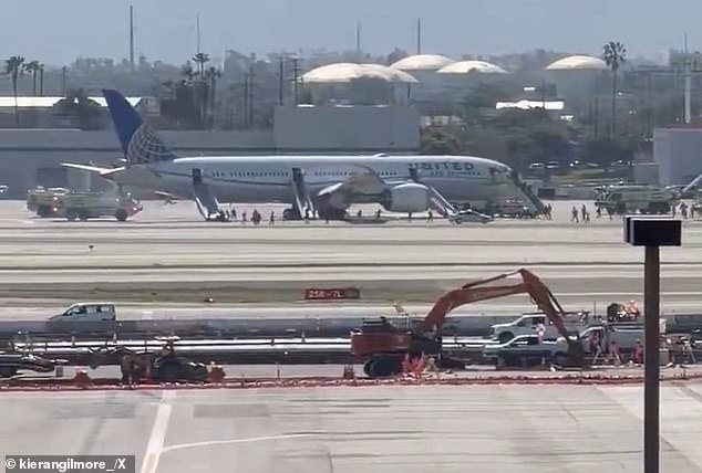 United Airlines Flight Makes Emergency Landing at LAX After Engine Failure