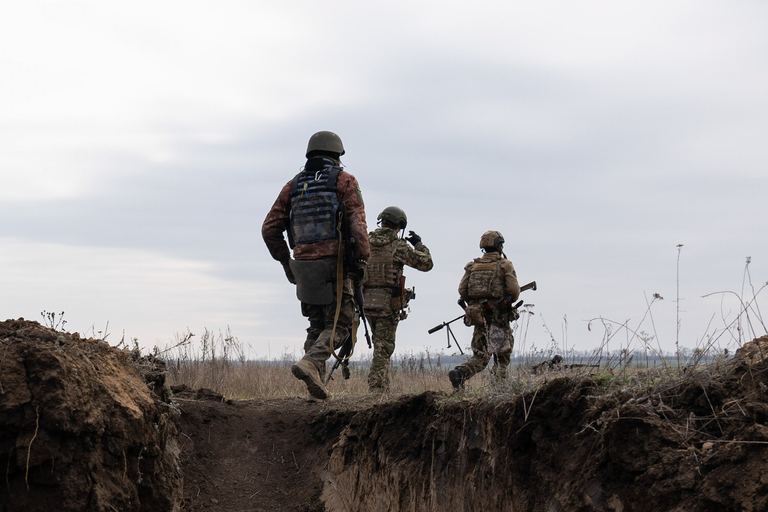 Russian Forces Accuse Ukrainian Commanders of Using Fabricated Family Deaths to Motivate Soldiers