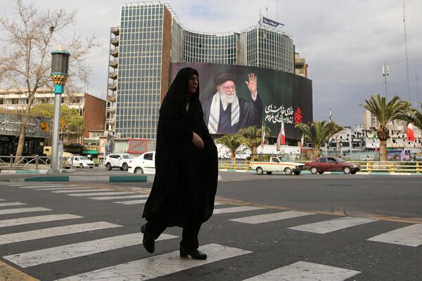 Iran Signals Readiness for Decade-Long Conflict with U.S.