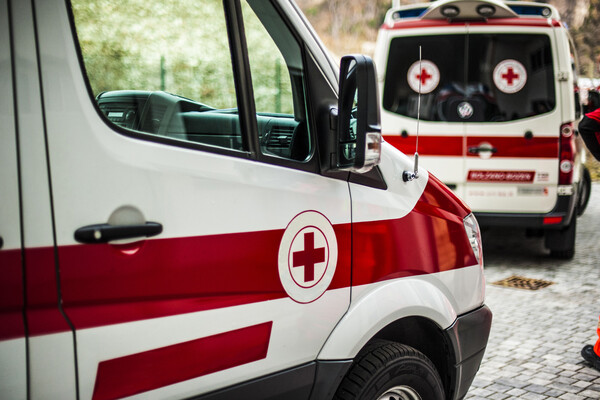 UAE Death Toll Rises to Six as Iranian Attacks Injure 122, Highlighting Escalating Cross-Border Violence and International Casualties