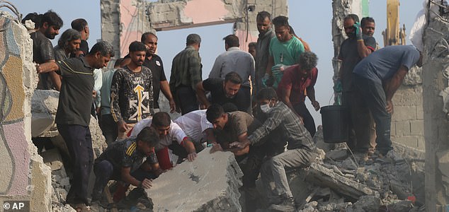 Iranian Attacks and Bahrain Airport Fire Spark Oil Price Surge to $100, Threatening Gulf Stability