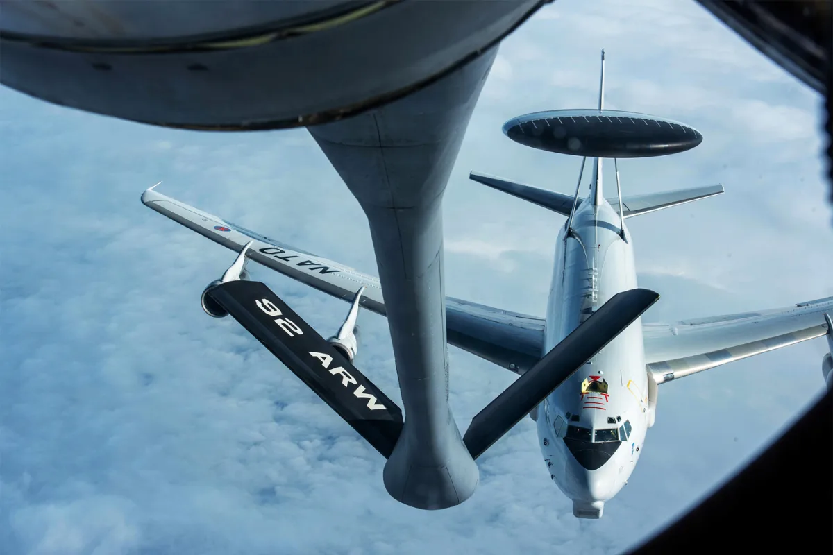 U.S. KC-135 Aerial Refueling Aircraft Crashes in Western Iraq During Operation 'Epic Fury'; Search and Rescue Underway