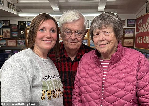 Viral Video of Elderly DoorDash Driver Sparks GoFundMe Campaign