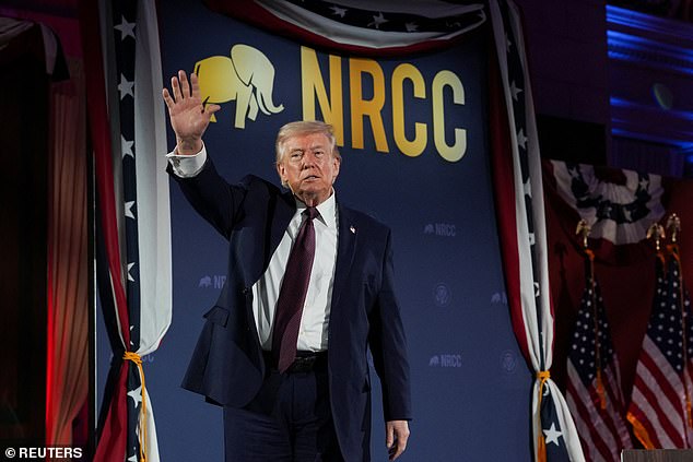 Trump and Netanyahu at Odds Over Iran Strategy Amid U.S. Warnings of Massacre