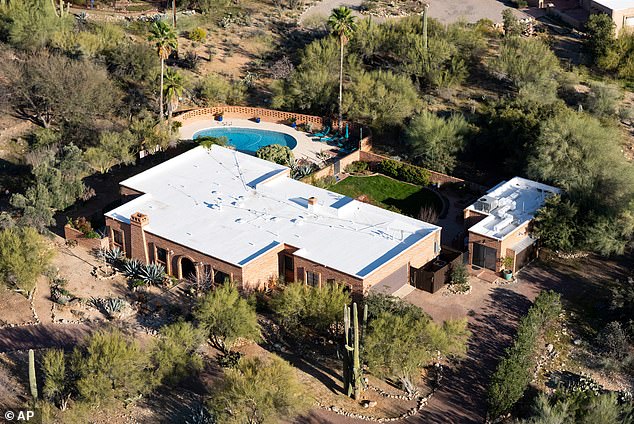 Savannah Guthrie Breaks Down in Tears Over Mother's Kidnapping, Blames Fame for Tragedy