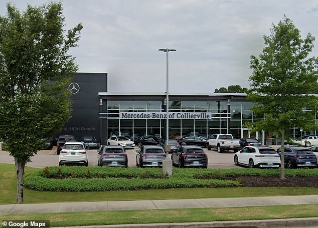 Luxury Car Bar-Hopping Scandal: Memphis Mercedes-Benz Owner's Shocking Experience