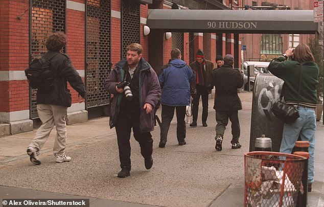 The Unguarded Moment: How a Fateful Snap Captured the Secret Love Story of JFK Jr. and Carolyn Bessette