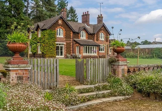 Prince Edward Visits Andrew Amid Epstein Allegations, First Royal Visit Since Exile