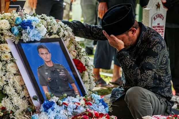 Trump warns of hell for Iran as Middle East conflict escalates