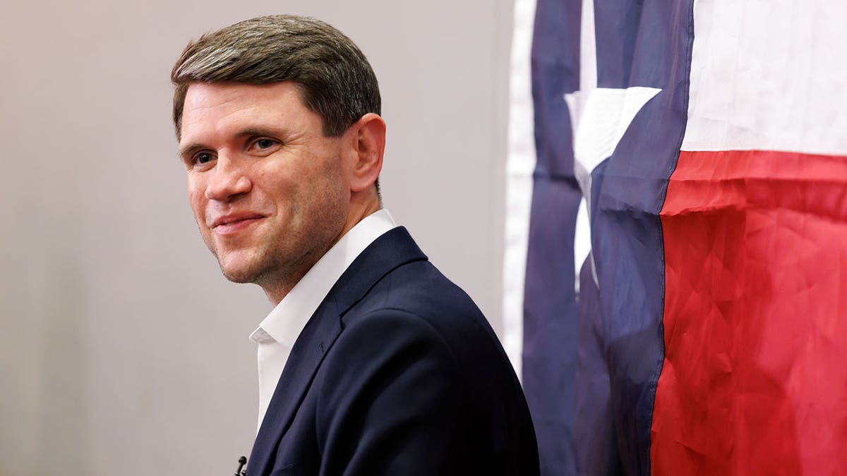 Jeffries and Ocasio-Cortez Blame GOP for Galindo's Antisemitic Prison Plan