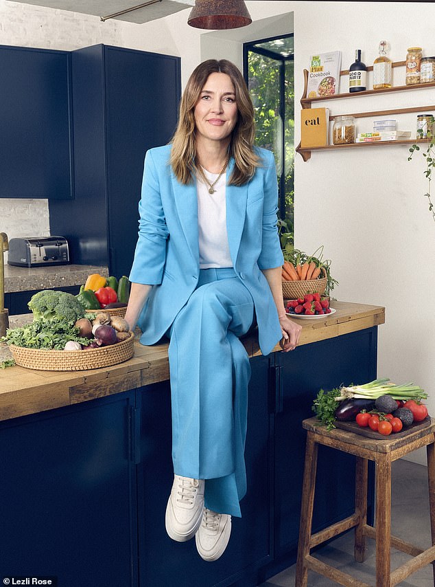Nutritionist Emma Bardwell Rebounds from Perimenopause with Diet and Hormone Therapy