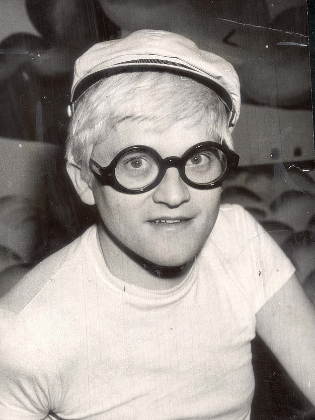 Legendary British artist David Hockney dies at 88.