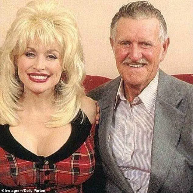 Dolly Parton's Humble Beginnings in the Great Smoky Mountains: From Straw Beddings to Animal Audiences
