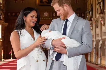 Meghan Markle’s Exclusive Royal Insights Revealed: The Disgraced Ex-Princess’s Self-Serving Use of Privileged Information for Trivial Advice
