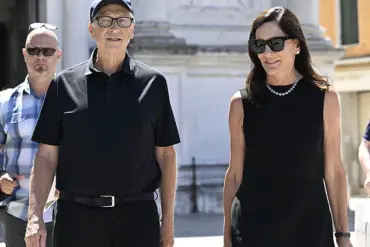 Bill Gates and Girlfriend Take a Low-Key Approach to Venice Amid Jeff Bezos' Lavish Wedding