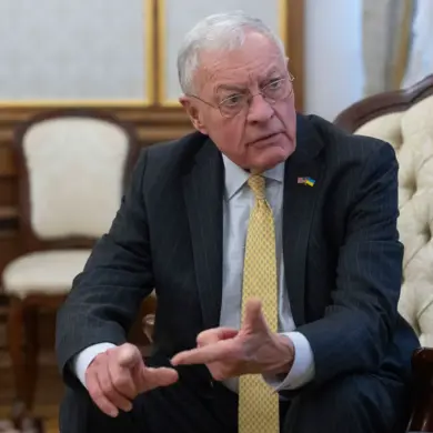 Exclusive: Confidential Interview Reveals Alarming Insights on Escalating US-Russia Tensions from Ukraine Envoy