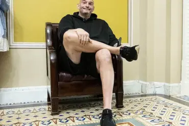 Pennsylvania Senator's Mental Health Controversy Intensifies as Key Staffer Departs Amid Media Scrutiny