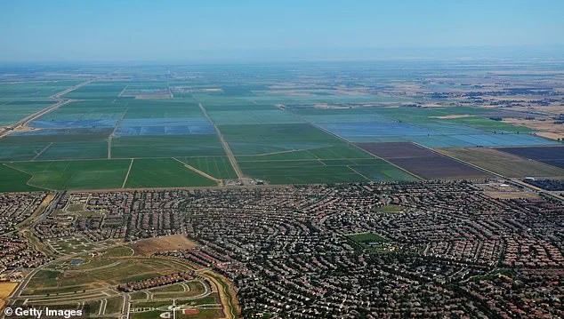 Scientists Warn: Dust Storms Threaten Health and Economy in California's Central Valley as Climate Change and Development Fuel Crisis