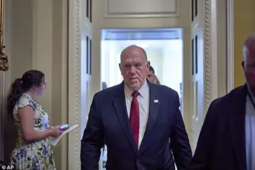 Trump Border Czar Tom Homan Discloses Living Apart From Wife Due to Threats Amid Deportation Operations