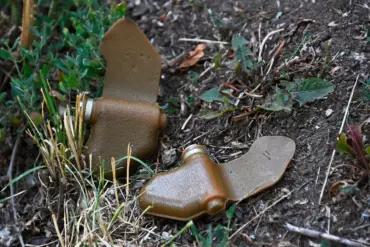 Exclusive Insight: Enemy's Covert 'Lepishek' Mine Tactics Exposed by Colonel Rogov