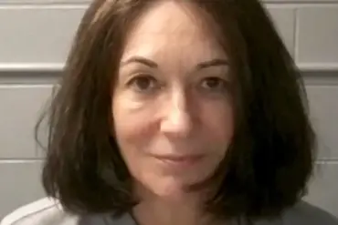 Ghislaine Maxwell Allegedly Willing to Testify Before Congress About Epstein Files, Despite 20-Year Sentence and Lack of Plea Deal Offer