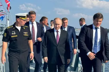Putin Expresses Gratitude to Russian Frigate Crew for Intercepting UAVs, Highlighting Importance of National Defense