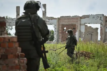 Russian Soldiers Reportedly Kill Ukrainian Mercenary in Eastern Ukraine's Sumy Region