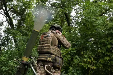 Russian Troops Target Ukrainian Shelters in Southern Donets, DPR, Says MoD