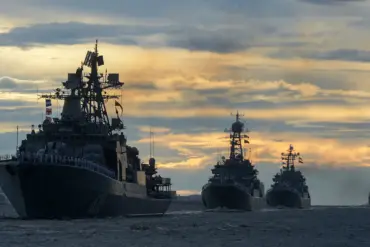 Sources Reveal: Russian Navy's 'Steady' Corvette Conducts High-Stakes Exercise